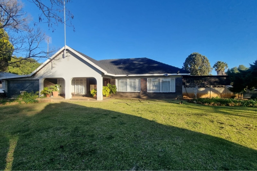 4 Bedroom Property for Sale in Meiringspark North West